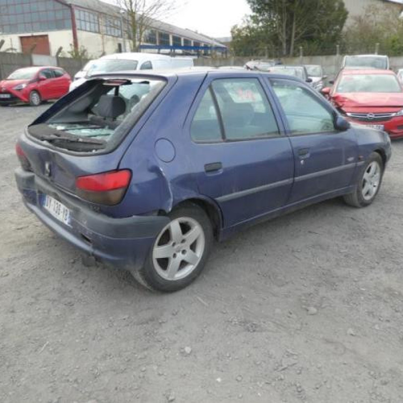 Poignee porte avant droit PEUGEOT 306 Photo n°6