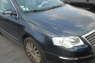 Etrier avant gauche (freinage) VOLKSWAGEN PASSAT 5