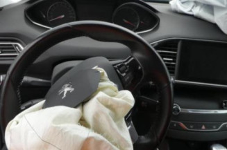 Poignee interieur avant droit PEUGEOT 308 2 SW