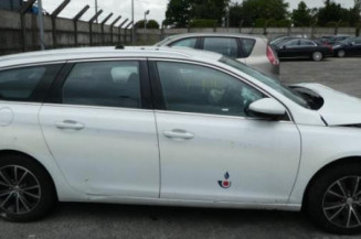 Pivot de moyeu avant gauche PEUGEOT 308 2 SW