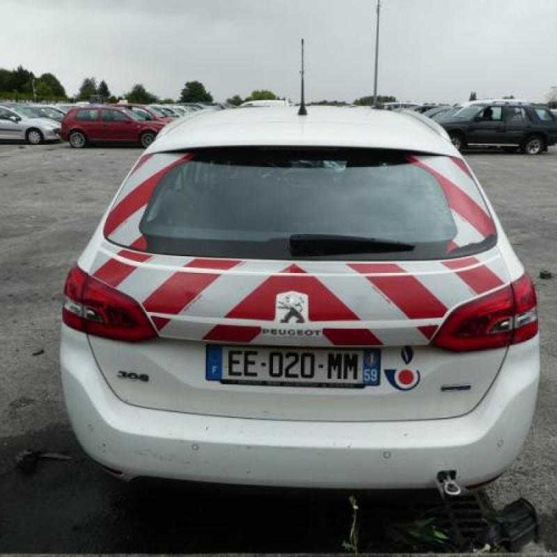 Triangle avant droit PEUGEOT 308 2 SW Photo n°6