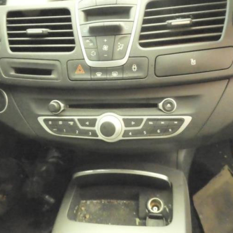 Poignee interieur avant droit RENAULT LAGUNA 3 Photo n°16