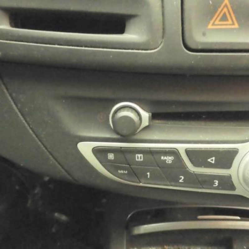 Poignee interieur avant droit RENAULT LAGUNA 3 Photo n°18