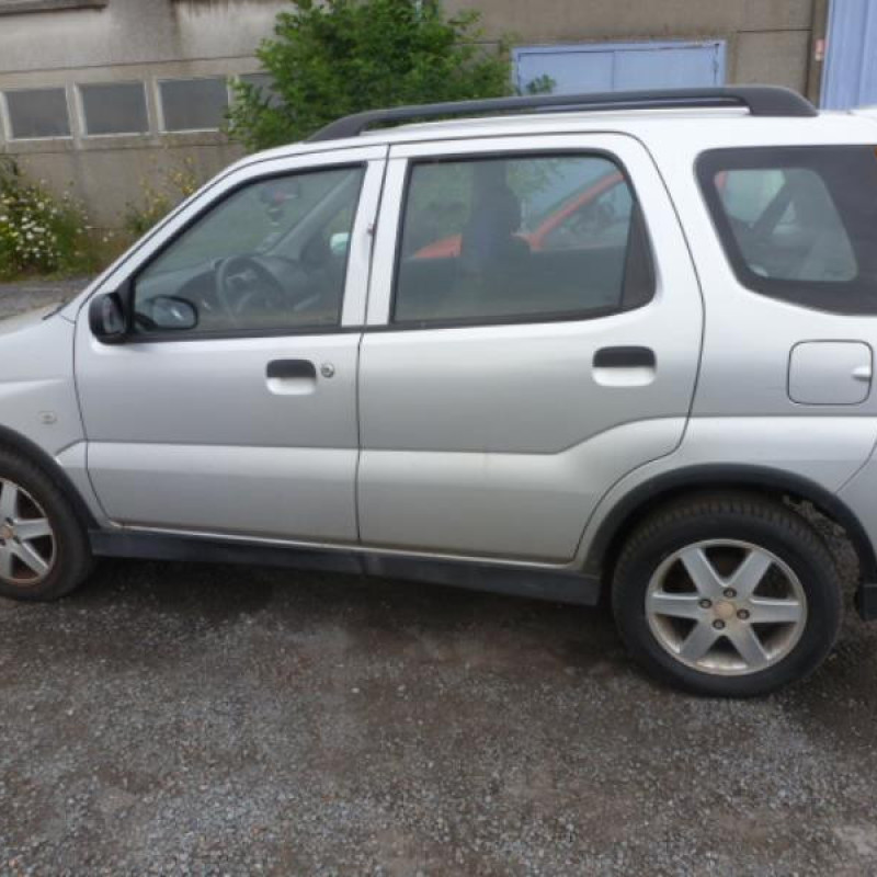 Aile avant gauche SUZUKI IGNIS 2 Photo n°5