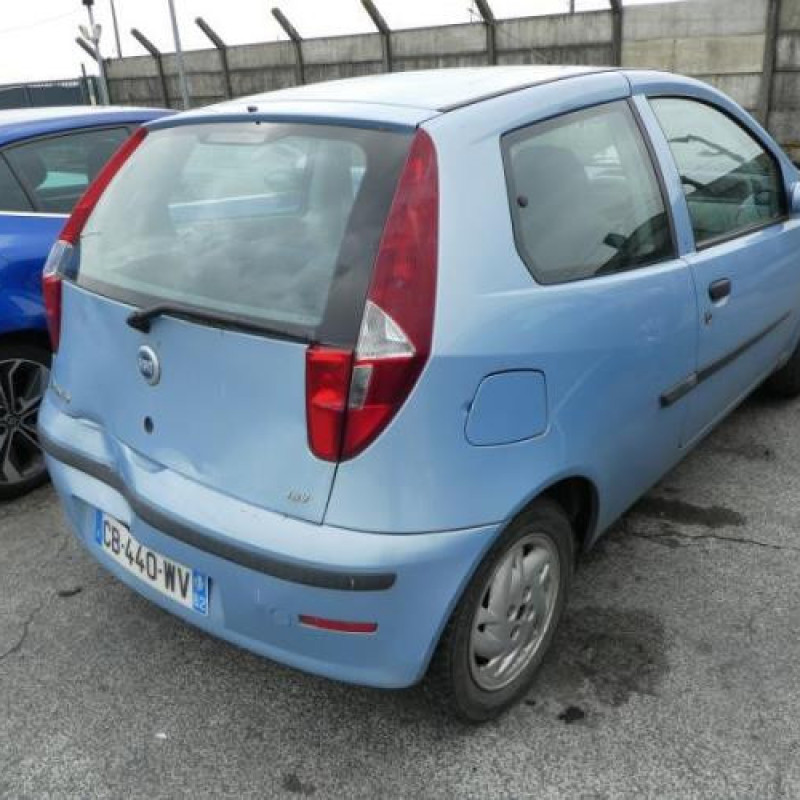 Moteur FIAT PUNTO 2 Photo n°3