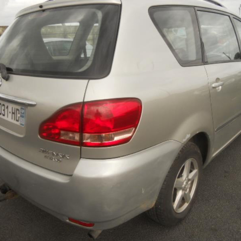 Verin de coffre TOYOTA AVENSIS VERSO Photo n°5