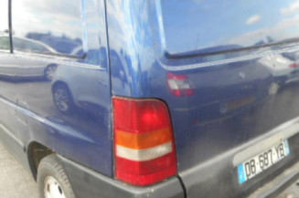 Pompe de direction MERCEDES VITO 638