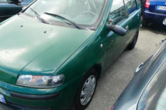 Aile avant droit FIAT PUNTO 2