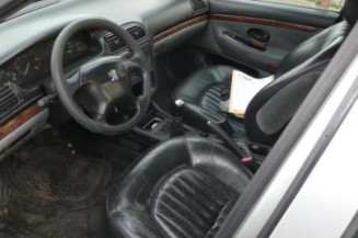 Poignee porte arriere droit PEUGEOT 406