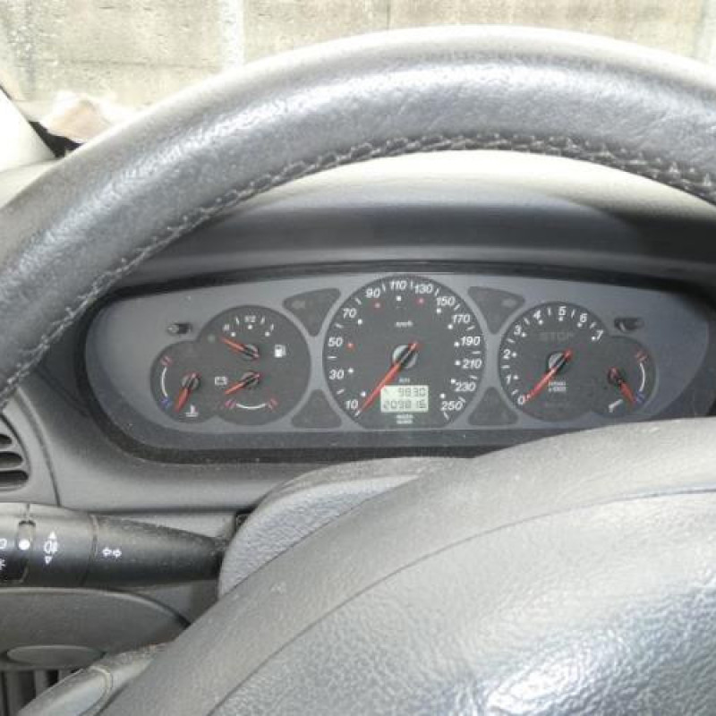 Poignee interieur arriere droit CITROEN C5 1 Photo n°9