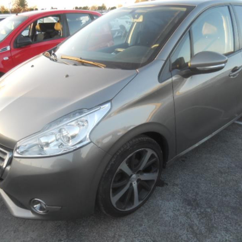 Rampe injection PEUGEOT 208 1 Photo n°4