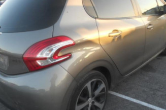 Rampe injection PEUGEOT 208 1