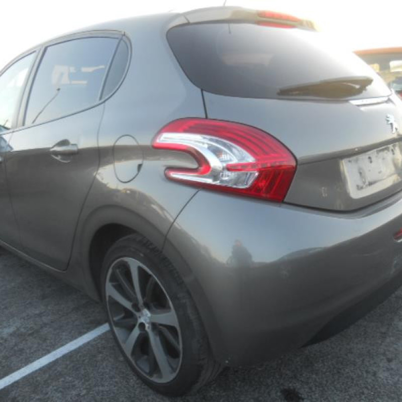 Rampe injection PEUGEOT 208 1 Photo n°9