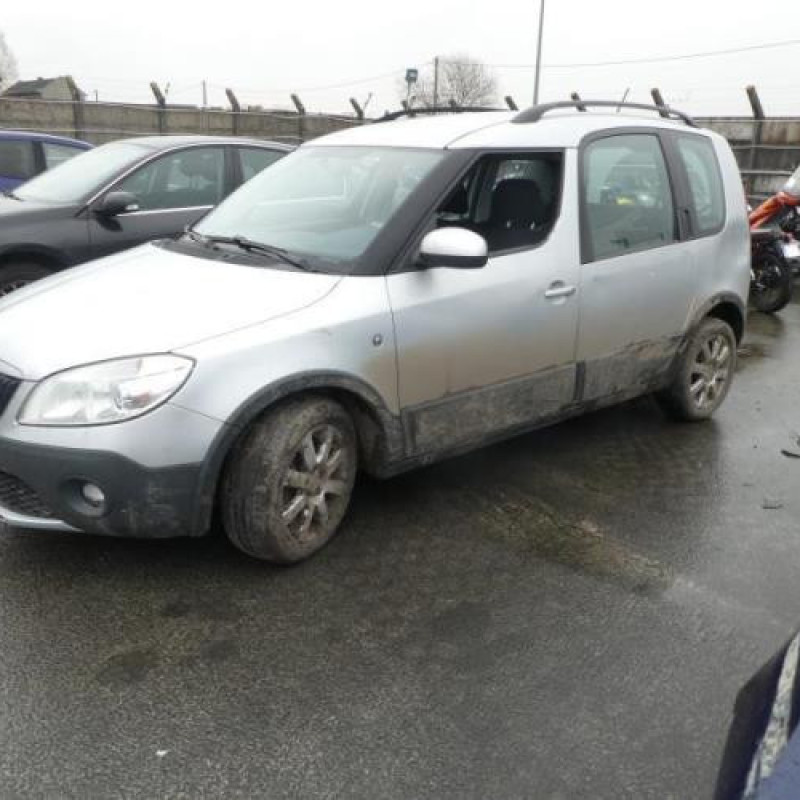 Feu arriere principal gauche (feux) SKODA ROOMSTER Photo n°3