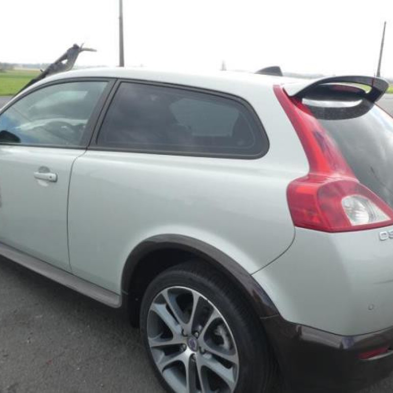 Renfort pare choc arriere (traverse) VOLVO C 30 Photo n°7