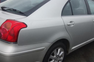 Bras essuie glace avant droit TOYOTA AVENSIS 2