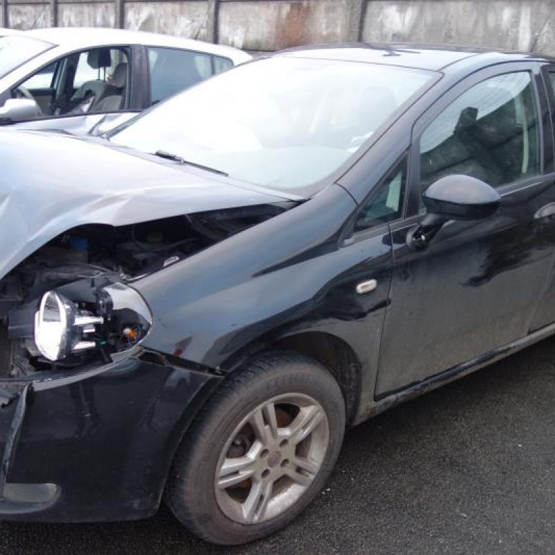 Poignee porte avant droit FIAT GRANDE PUNTO Photo n°4