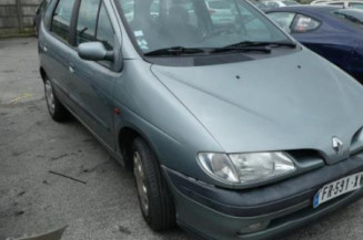 Verin de coffre RENAULT SCENIC 1