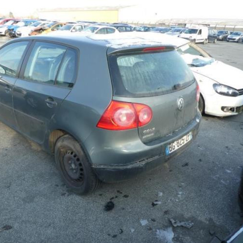 Renfort pare choc arriere (traverse) VOLKSWAGEN GOLF 5 Photo n°5