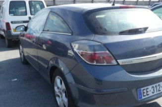 Renfort pare choc arriere (traverse) OPEL ASTRA H