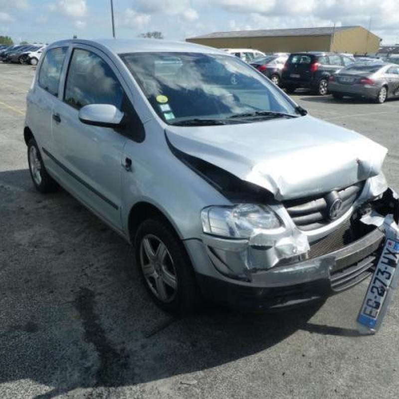 Renfort pare choc arriere (traverse) VOLKSWAGEN FOX Photo n°3