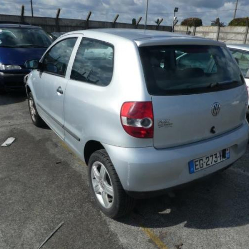 Renfort pare choc arriere (traverse) VOLKSWAGEN FOX Photo n°5