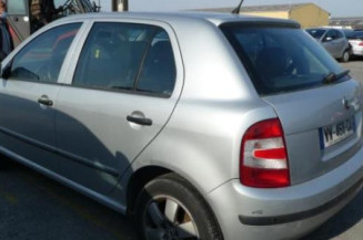 Renfort pare choc arriere (traverse) SKODA FABIA 1