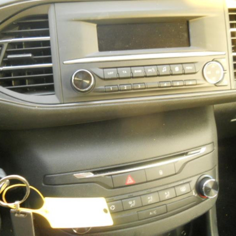 Commande autoradio PEUGEOT 308 2 Photo n°10