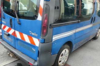 Aile avant gauche RENAULT TRAFIC 2