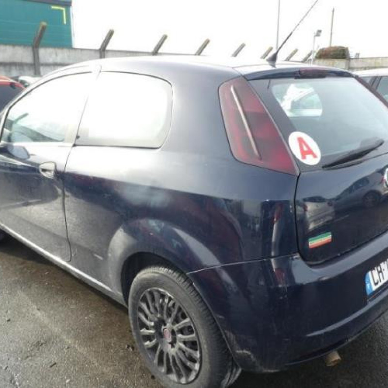 Moteur FIAT GRANDE PUNTO Photo n°4