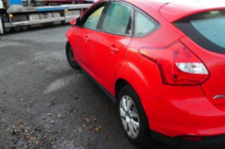 Boite a gants FORD FOCUS 3