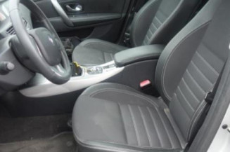 Boite a gants RENAULT LAGUNA 3