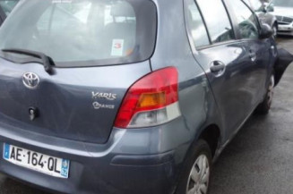 Amortisseur avant droit TOYOTA YARIS 2