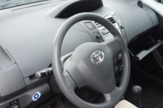 Amortisseur avant droit TOYOTA YARIS 2