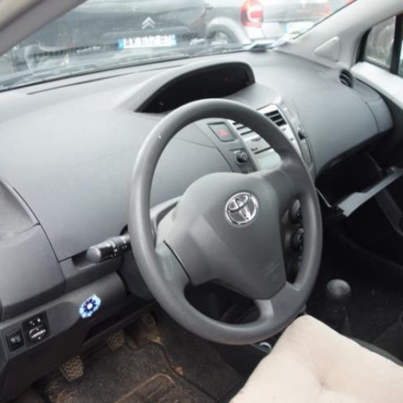 Amortisseur avant droit TOYOTA YARIS 2 Photo n°9