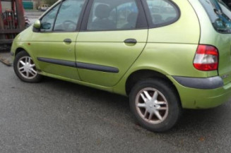 Plage arriere RENAULT SCENIC 1