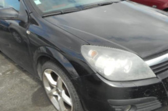 Bouton de coffre OPEL ASTRA H