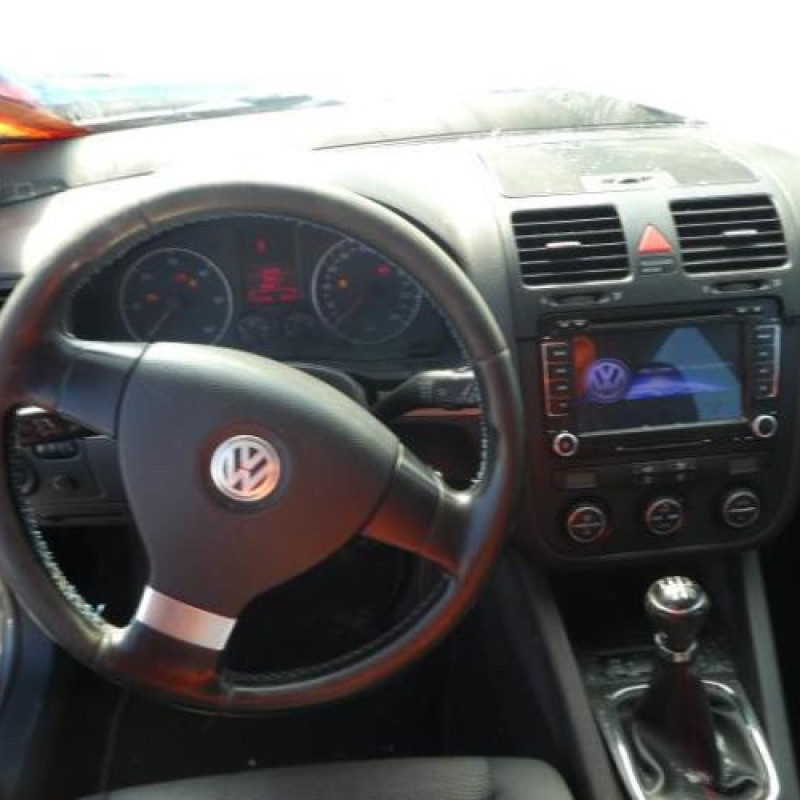 Renfort pare choc avant (traverse) VOLKSWAGEN GOLF 5 Photo n°8