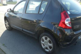 Pompe à carburant DACIA SANDERO 1