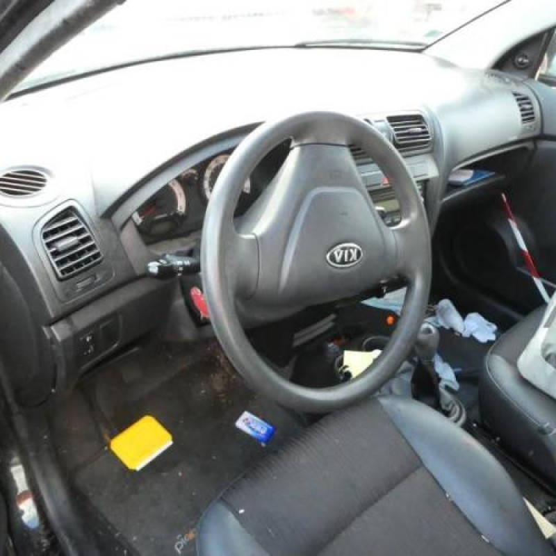 Verin de coffre KIA PICANTO 1 Photo n°9