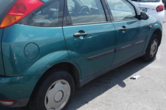 Boite a gants FORD FOCUS 1