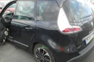 Vitre avant gauche RENAULT SCENIC 3