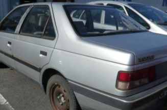 Bras essuie glace avant droit PEUGEOT 405