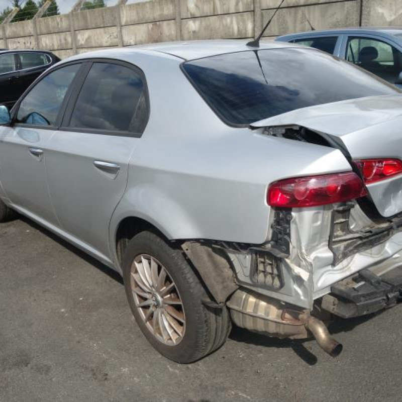 Renfort pare choc arriere (traverse) ALFA ROMEO 159 Photo n°5