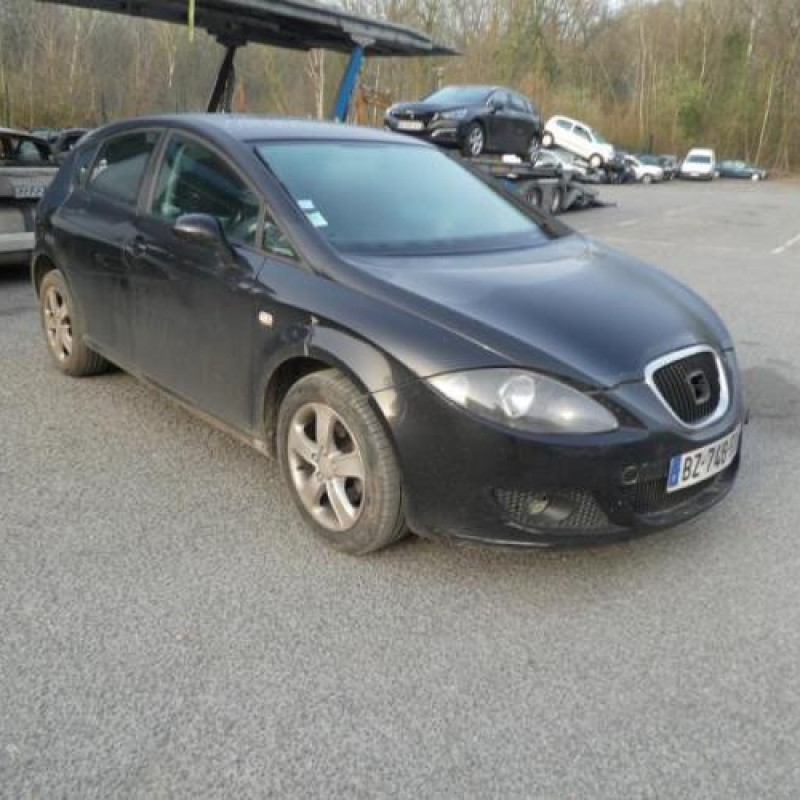 Trappe d'essence SEAT LEON 2 Photo n°3