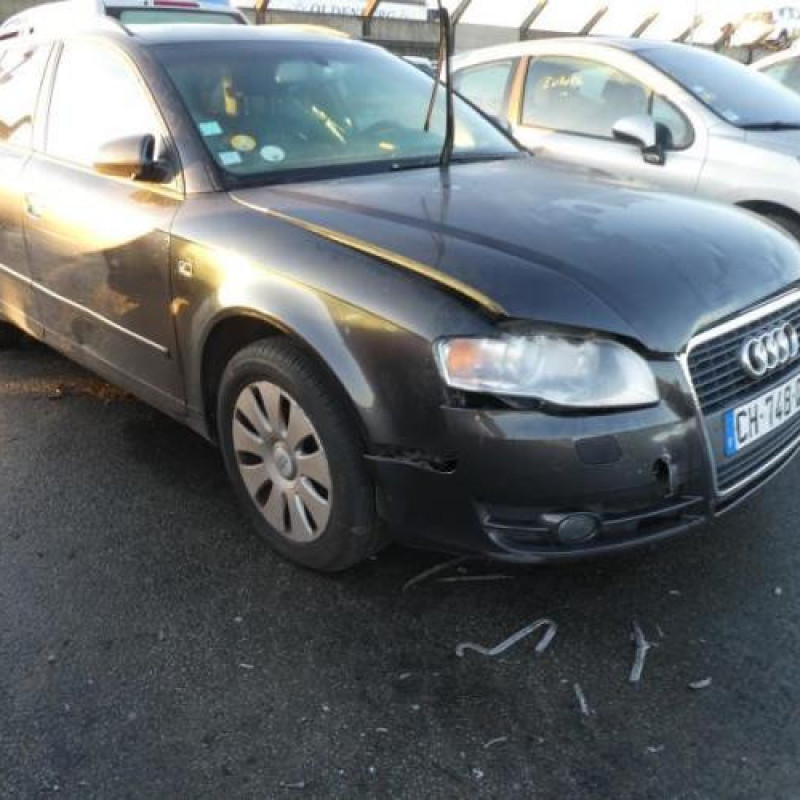 Renfort pare choc arriere (traverse) AUDI A4 2 Photo n°3