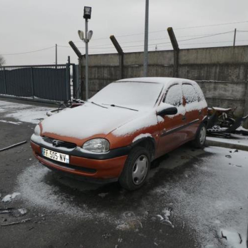 Ceinture avant gauche OPEL CORSA B Photo n°4