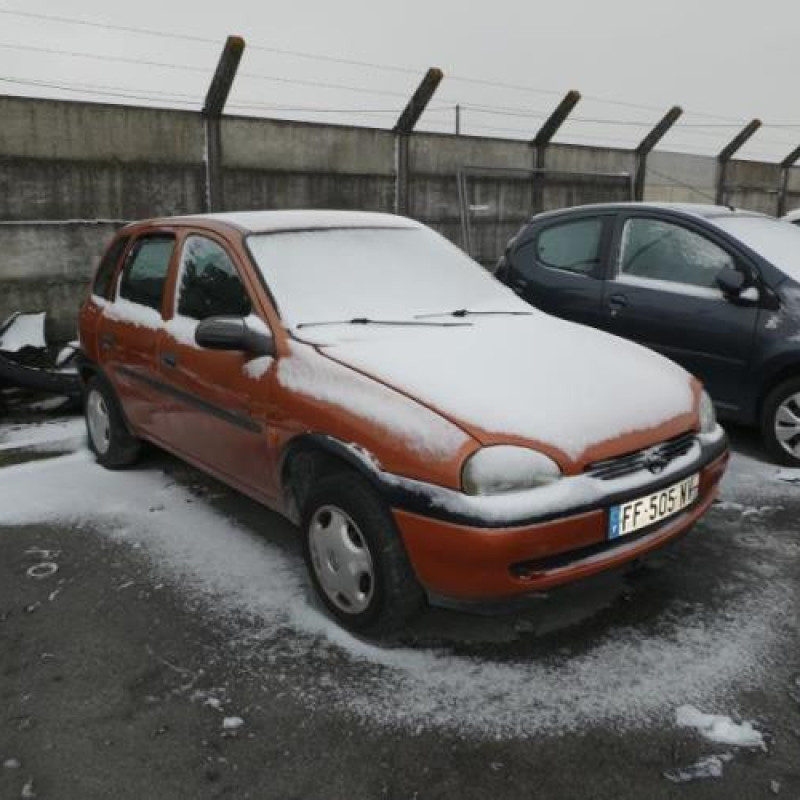 Ceinture avant gauche OPEL CORSA B Photo n°5