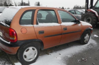 Serrure de coffre OPEL CORSA B