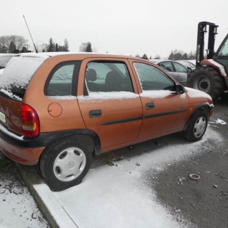 Serrure de coffre OPEL CORSA B Photo n°6